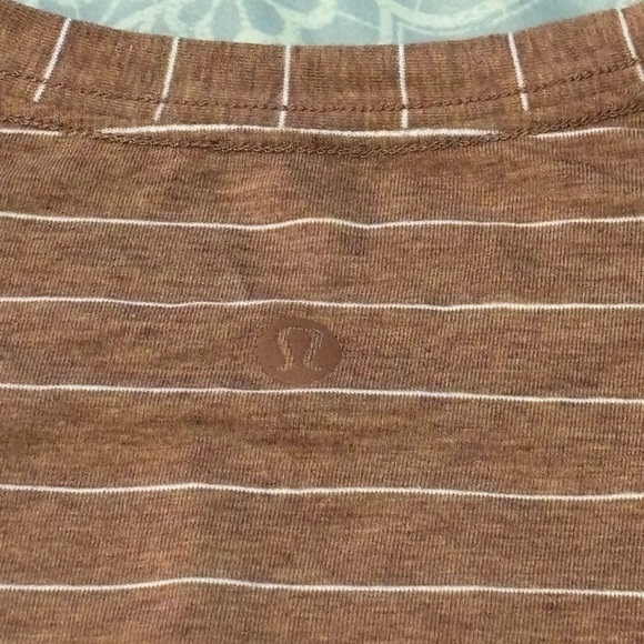 Lululemon long T-shirt M - Picture 2 of 2